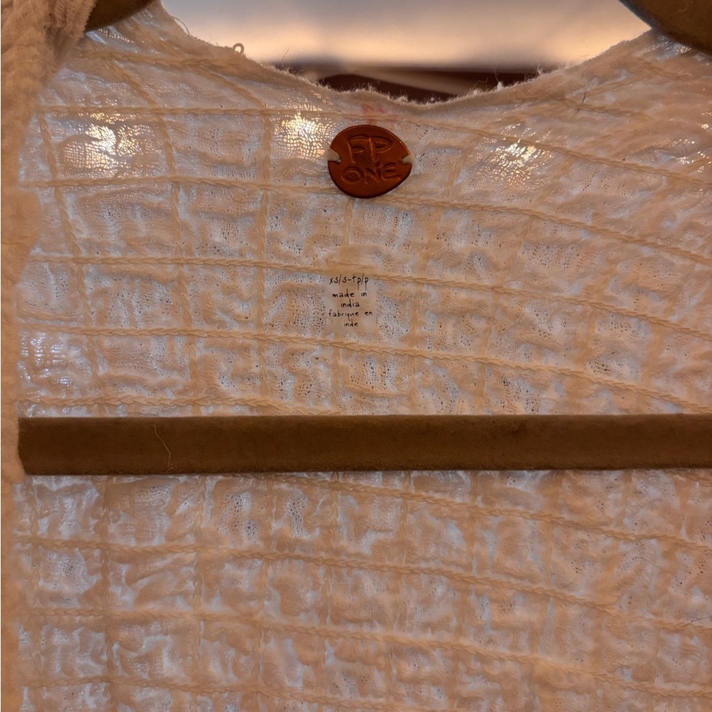 🌟FLASH SALE NO OFFERS FP One Ivory Cream Sheer Linen Like Beach Cover Up 0068 - Picture 3 of 6